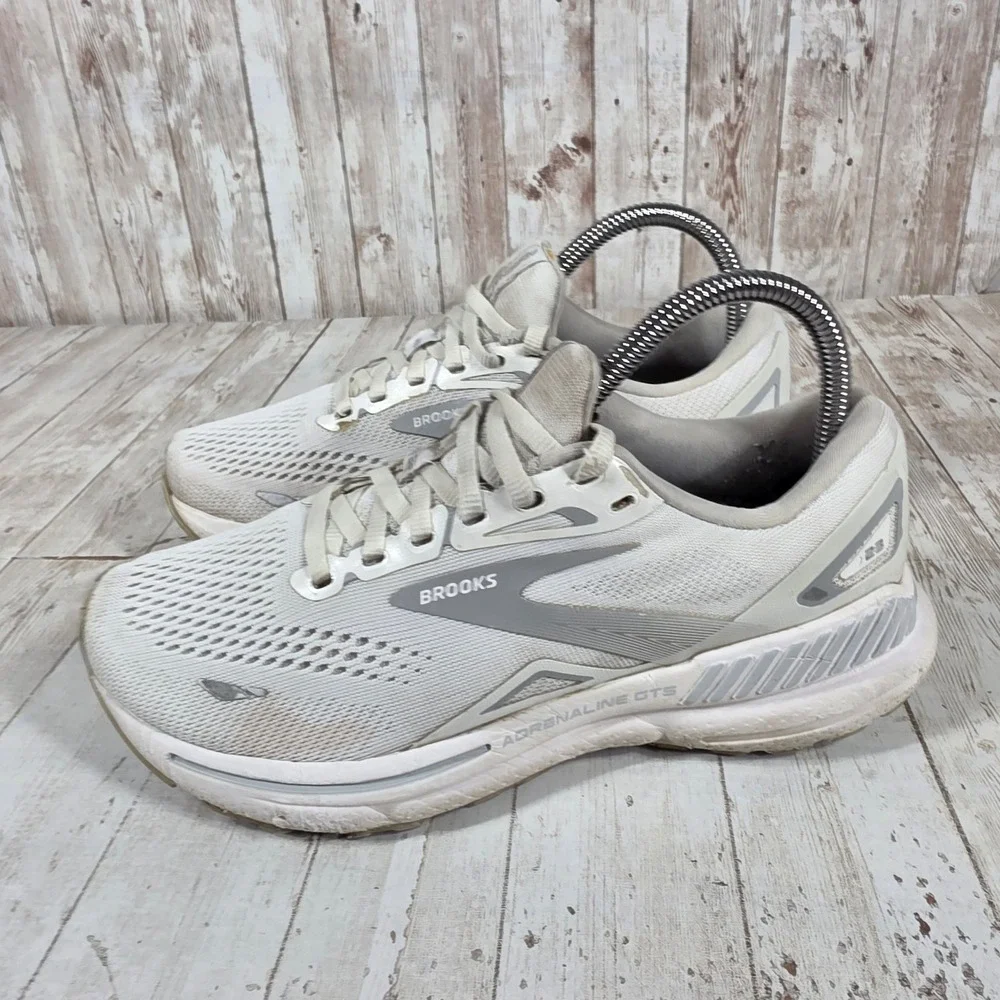 Brooks Adrenaline GTS 23 Womens Running Shoes White Silver 1203811B104 Size 7